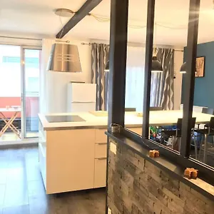 https://largoulet-charme-confort.midi-pyreneeshotels.com