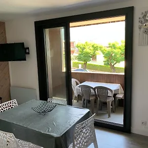 https://appartement-agreable-a-deux-pas-du-plan-deau.fr-provencehotel.com